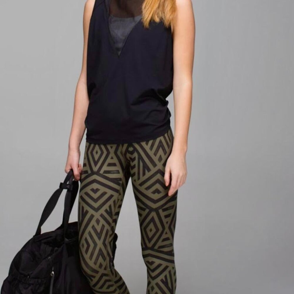 Lululemon Wunder Under Pant/Legging Chevron Shuffle Fatigue Green Black Size 8
